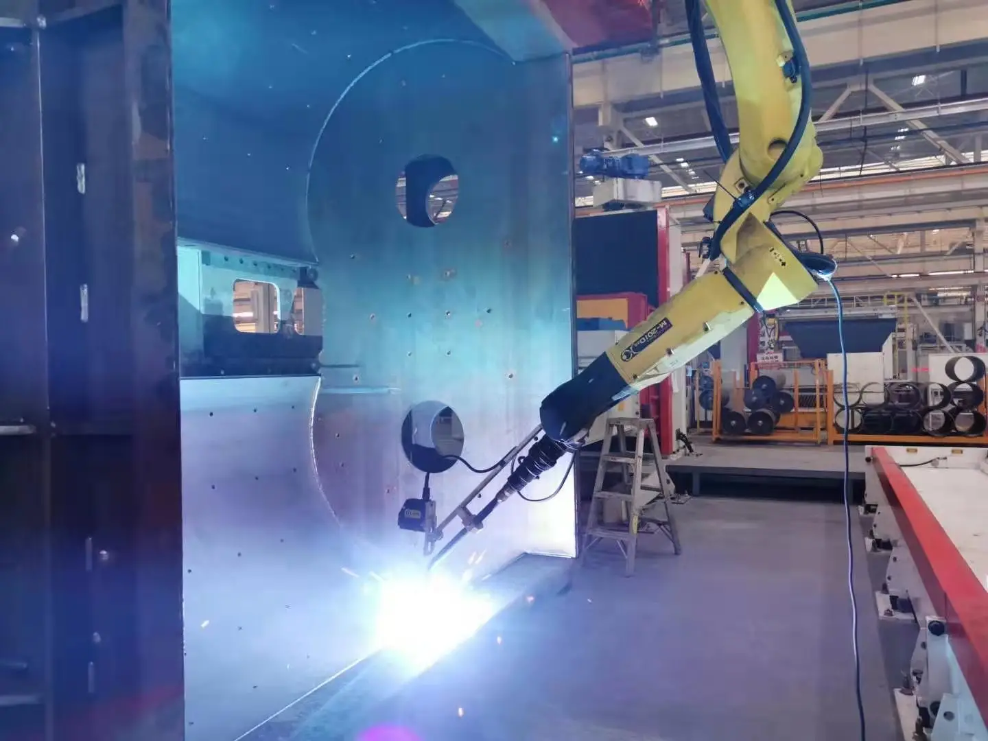 焊接机器人如何进入自动焊接